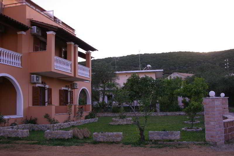 Vasso Studios Moraitika Extérieur photo